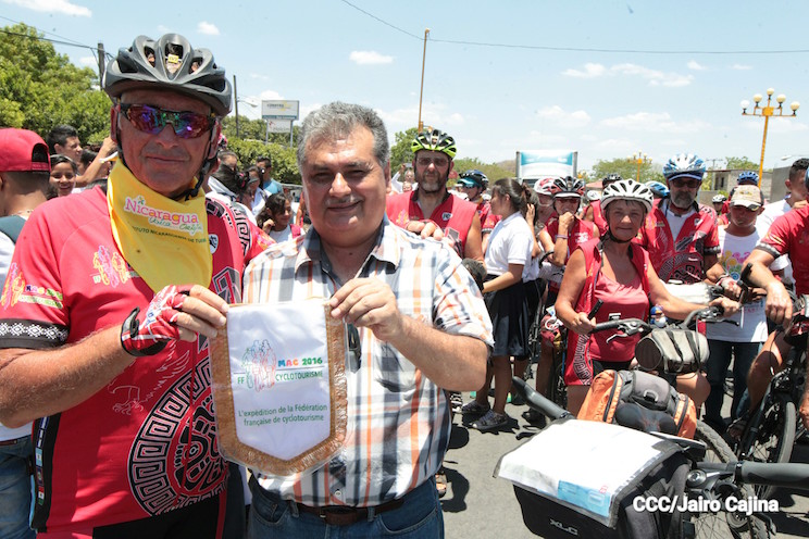 Ciclistas franceses llegan a Nicaragua para conocer nuestras bellezas